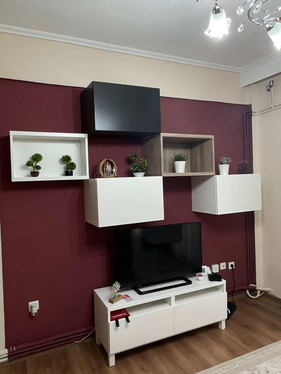 Communal lounge/ TV room