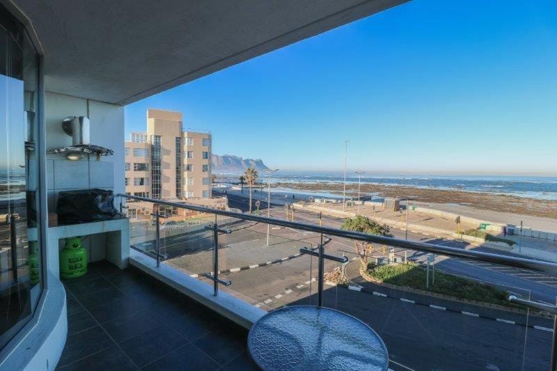 302 Hibernian Towers Self Catering Accommodation Apartment in Cape Town