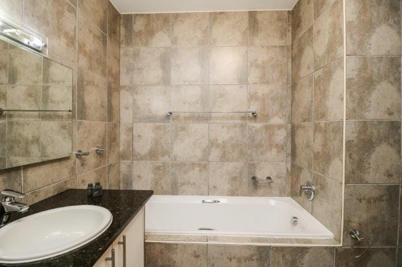 302 Hibernian Towers Self Catering Accommodation Apartment in Cape Town