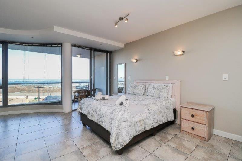 302 Hibernian Towers Self Catering Accommodation Apartment in Cape Town
