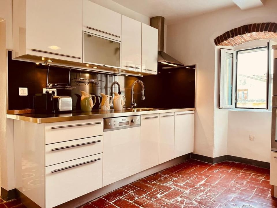 Duplex au coeur de la Citadelle et vue mer Apartment in Bastia
