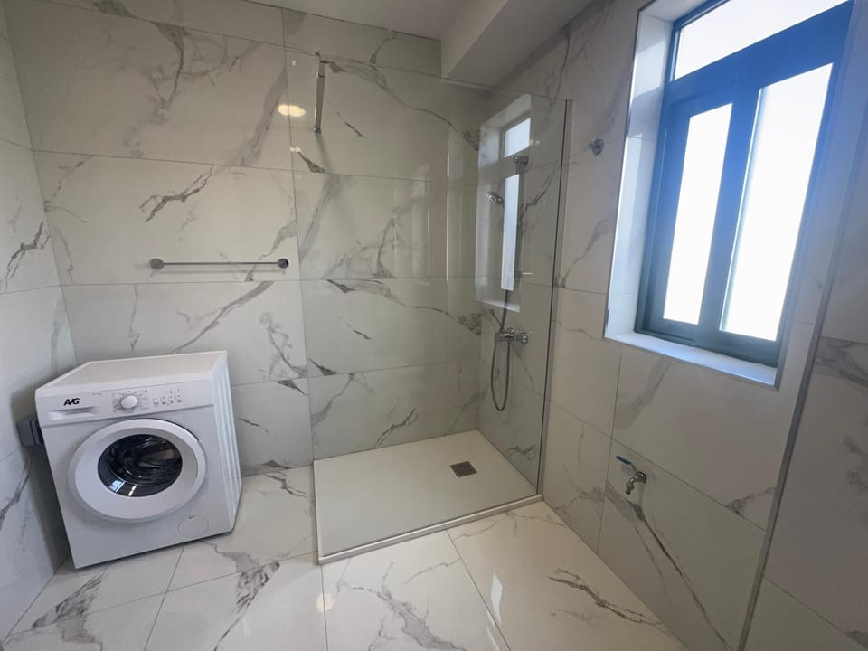 New 3 BR Apartment St Paul with Pool by MaBeLi Apartment in Saint Paul's Bay