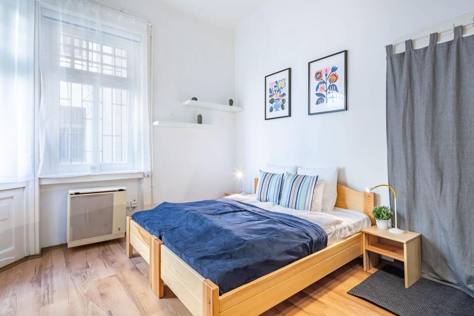 Central Riverside Cozy and Spacious Apartment in Budapest