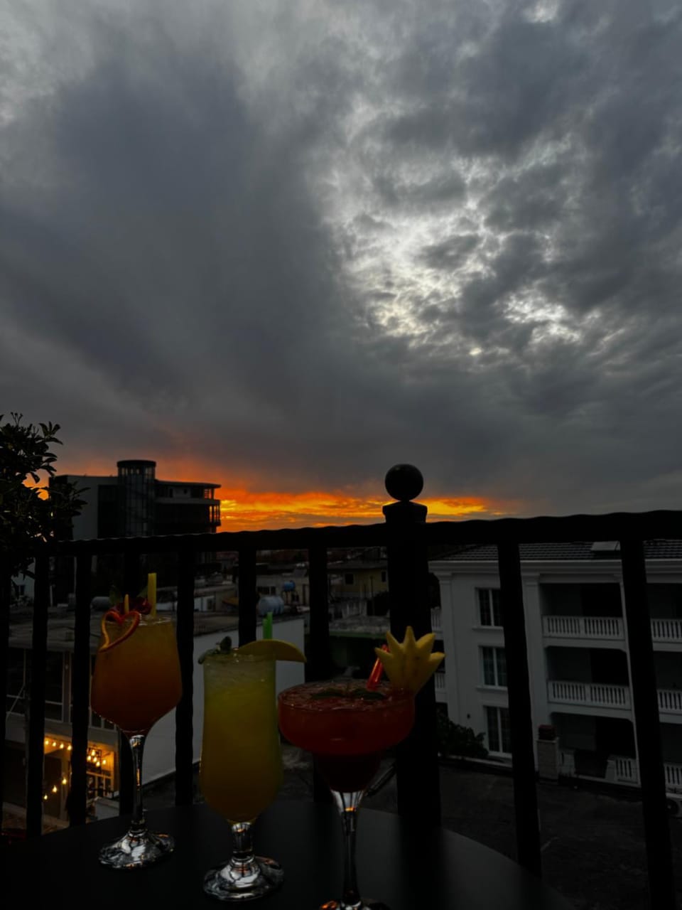 Balcony/Terrace, Drinks
