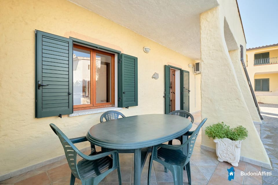 Property building, Patio, View (from property/room), Balcony/Terrace, Dining area