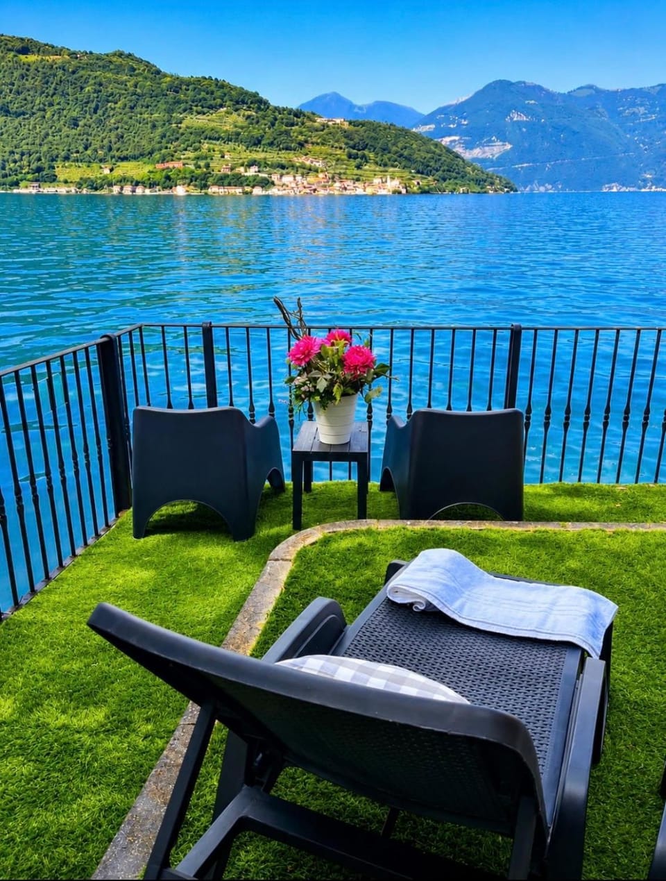 Diamante sull'acqua House in Province of Brescia