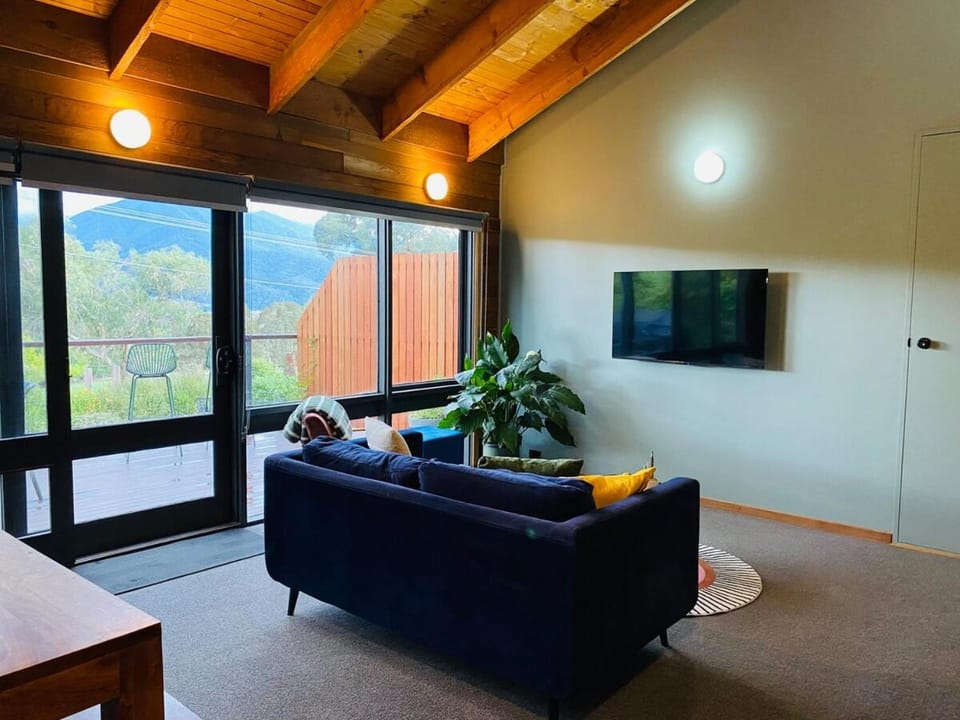 No 43 Guesthouse Apartment in Tawonga South