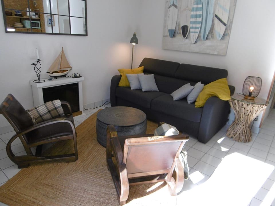 Appartement 2 à 4 personnes à 50 m de l'océan WIFI MERLIN Apartment in Brittany