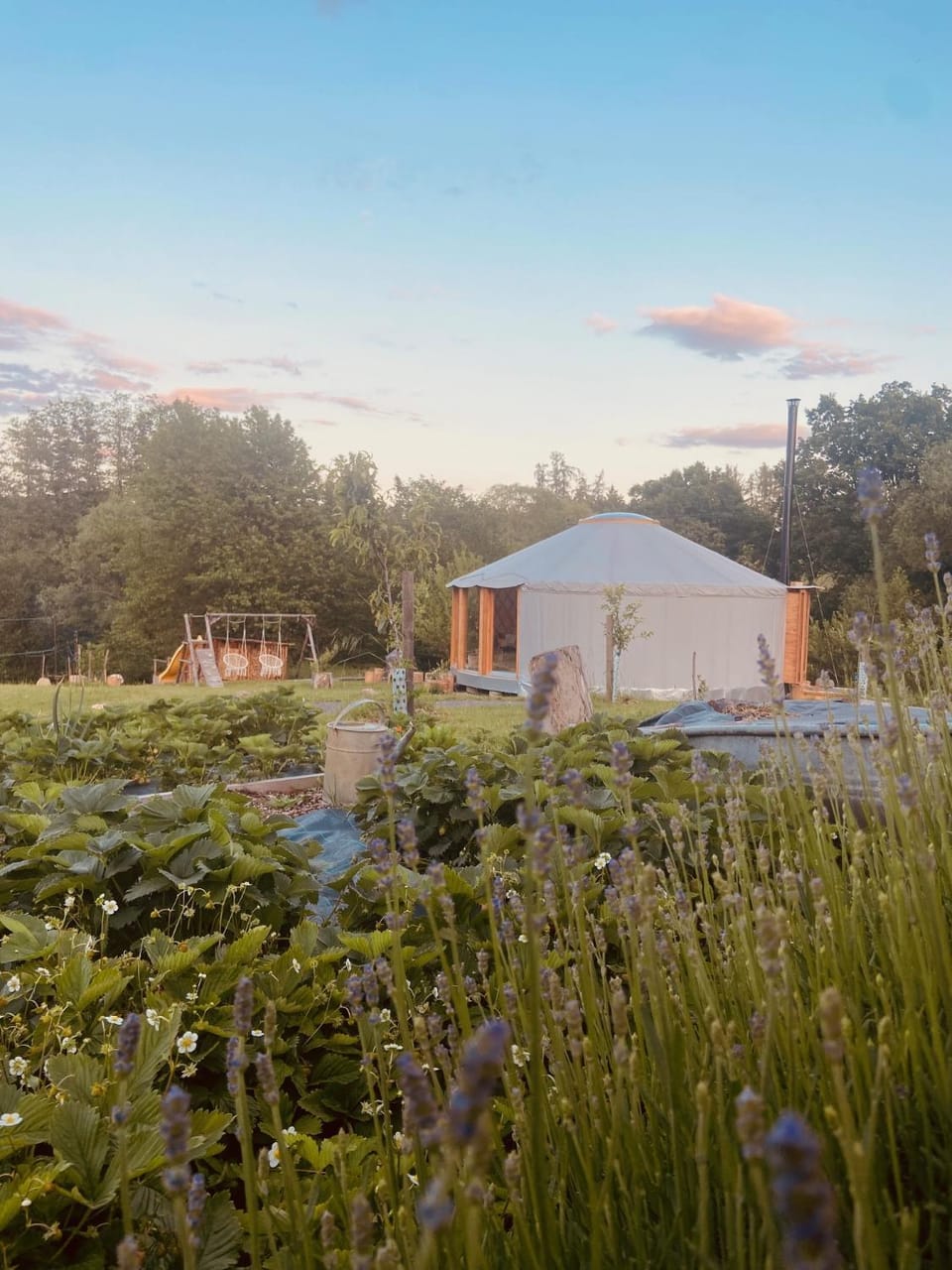 Glamping nad Meandry v jurtě Luxury tent in Czechia