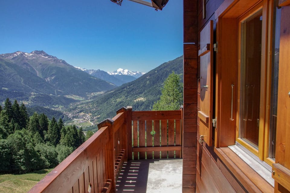Chalet Charis Chalet in Canton of Valais