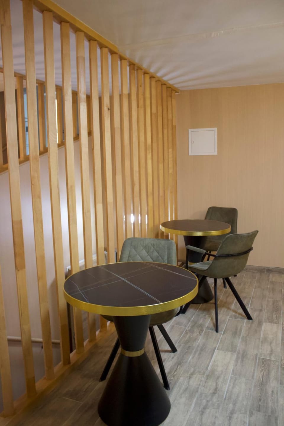 Mooncity Hotel & Boardinghouse Düsseldorf Hotel in Neuss