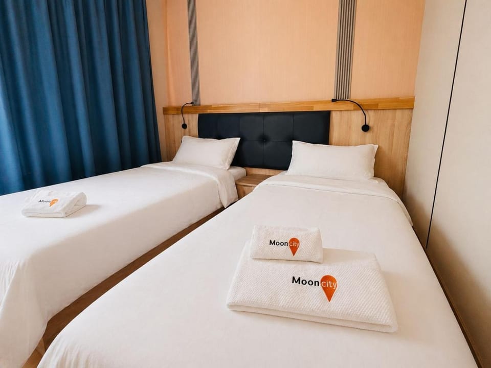 Mooncity Hotel & Boardinghouse Düsseldorf Hotel in Neuss