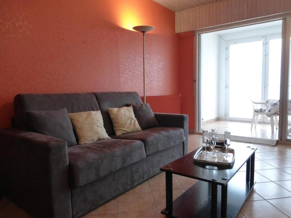 SG320-040 Appart Studio cabine 4 couchages SAINT GILLES CROIX DE VIE Cabin in Saint-Gilles-Croix-de-Vie