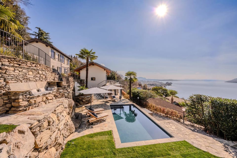 Villa Suna Paradiso Villa in Verbania