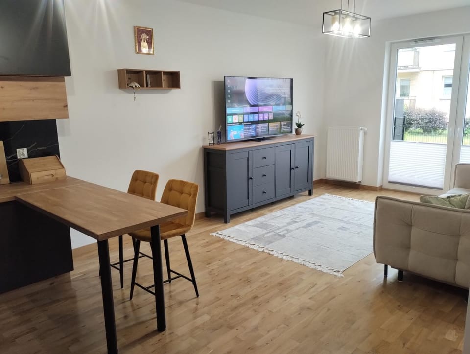 Nowoczesny Apartament 400 M Od Plaży Prywatny Ogródek Ełk Apartment in Poland