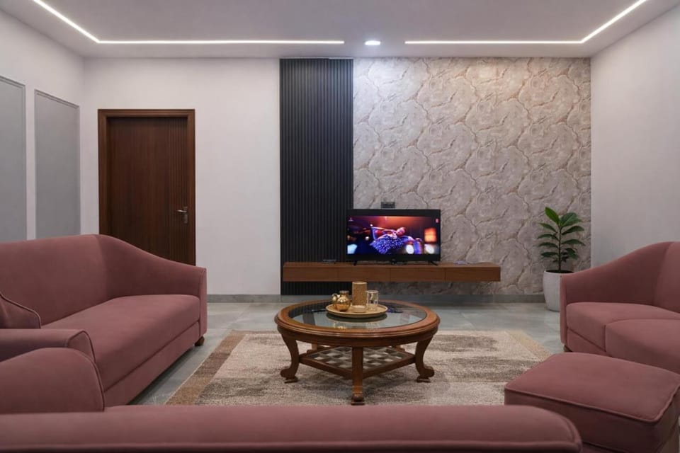 Luxury 7BHK Wedding Event, Family & Large Groups Villa in Punjab, India