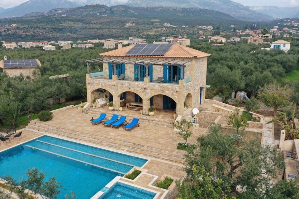 Pantazi Beach Villa 5min Walk to Beach Villa in Messenia