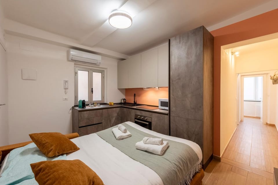 Bed, Kitchen or kitchenette
