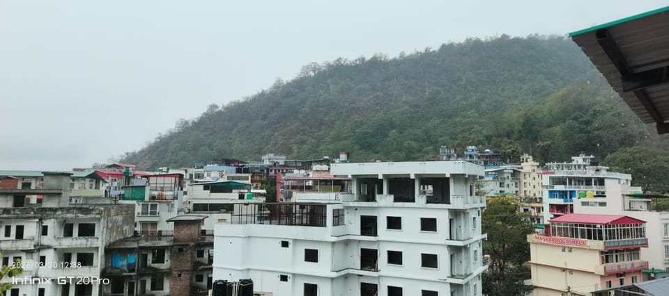 SR Kafal home stay Vacation rental in Rishikesh