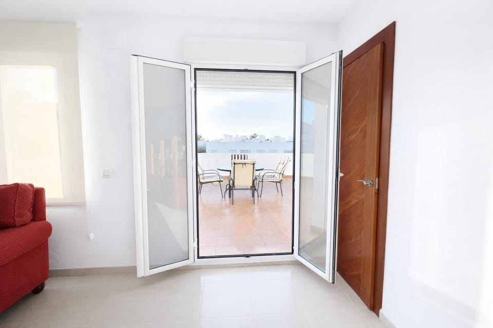 Patio, Solarium, View (from property/room), City view, Street view