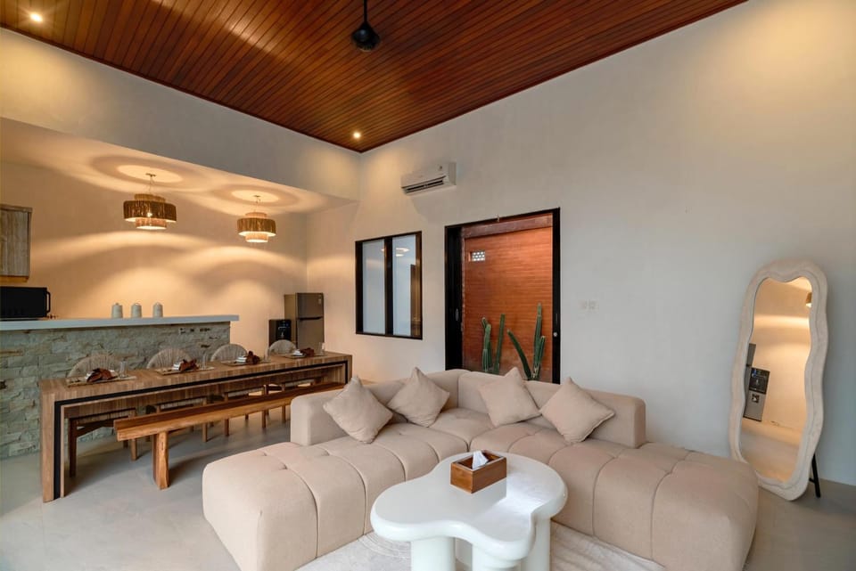 Villa Sara Anna II Mediterranean Modern Villa in North Kuta
