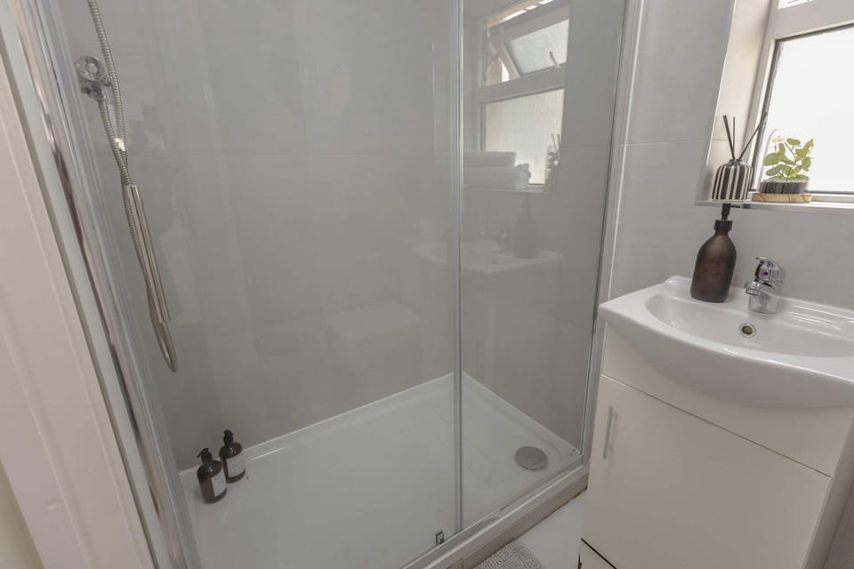 Shower, Bathroom, Bath