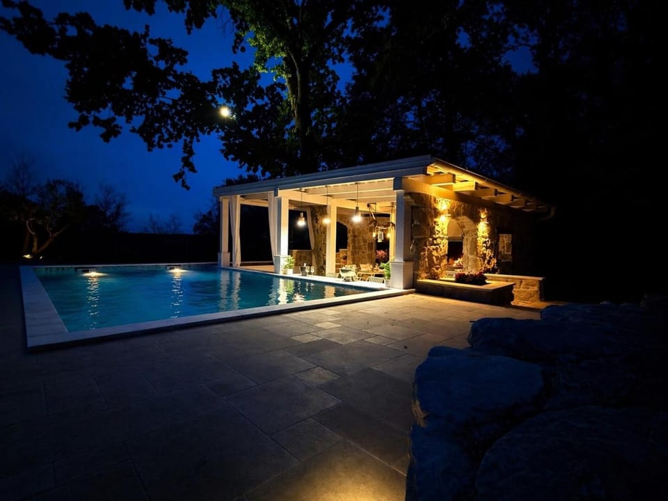 Patio, Pool view, Swimming pool