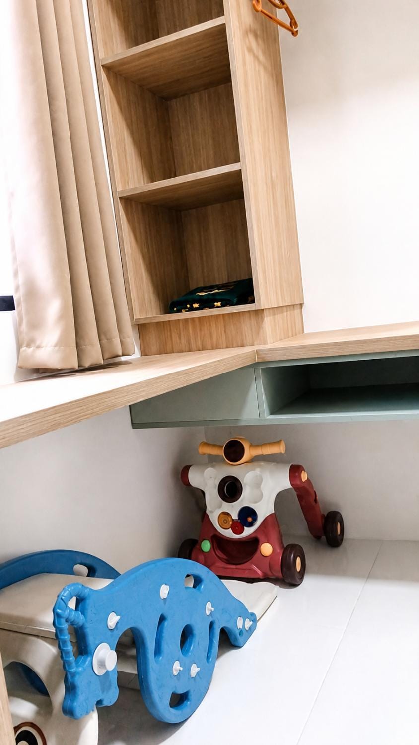 furniture, wardrobe