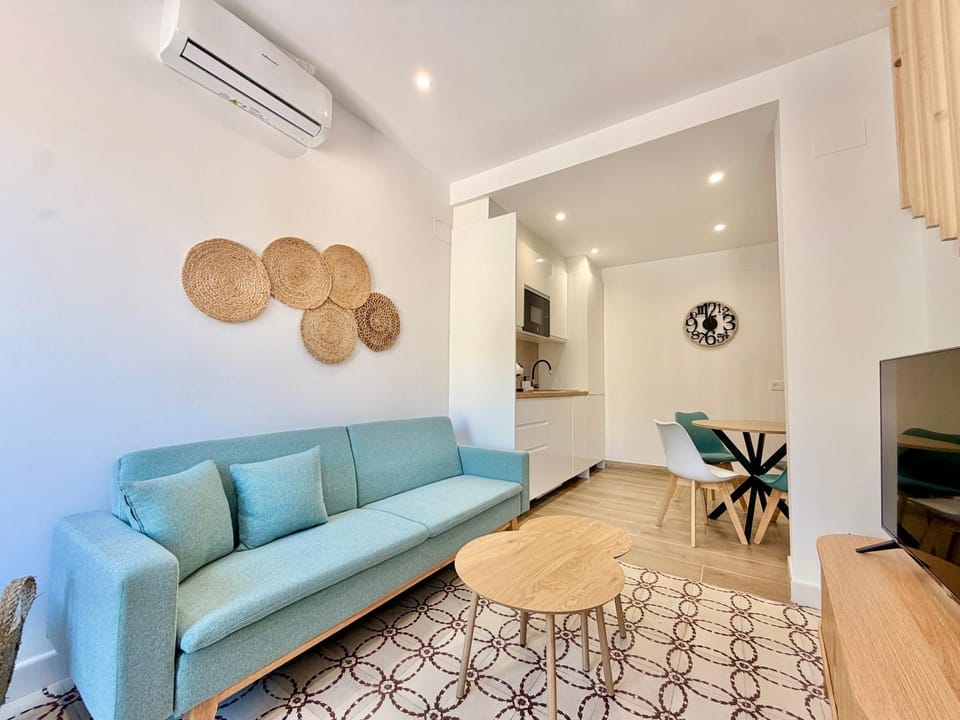 El Castillo Apartamentos Boutique Old Town Estepona - EaW Homes Apartment in Estepona