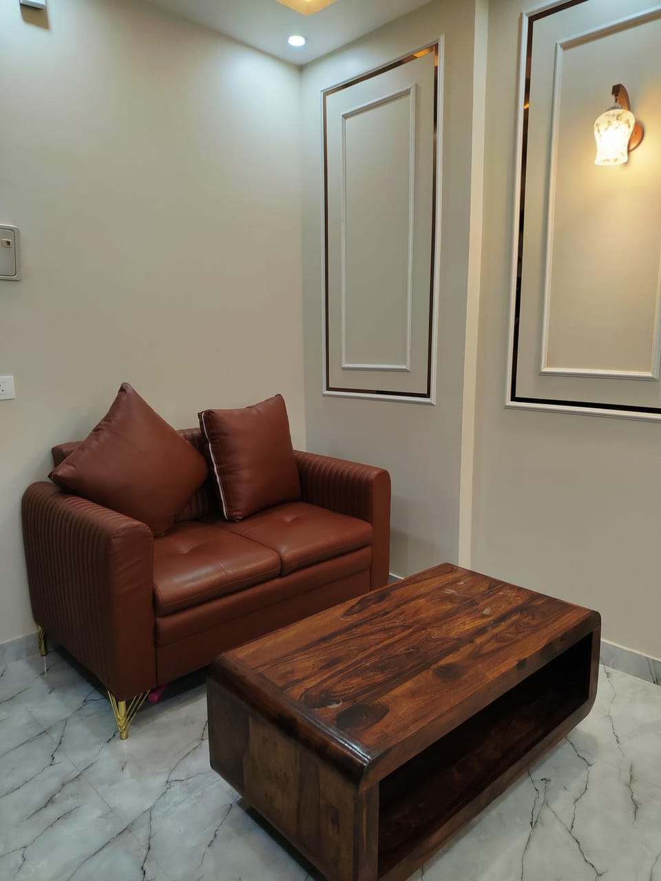 Luxury Studio Apartment in Noida