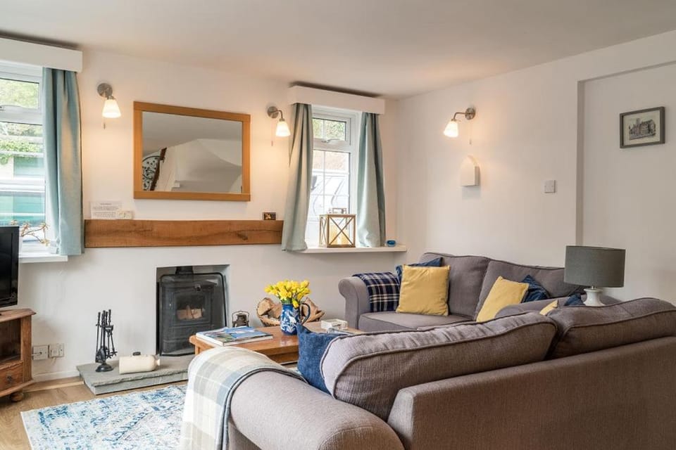 Smugglers Cove House in West Lulworth