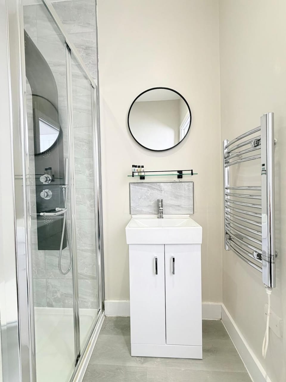 Executive Studio by the beach, Work, Stay, Adventure Apartment in Southend-on-Sea
