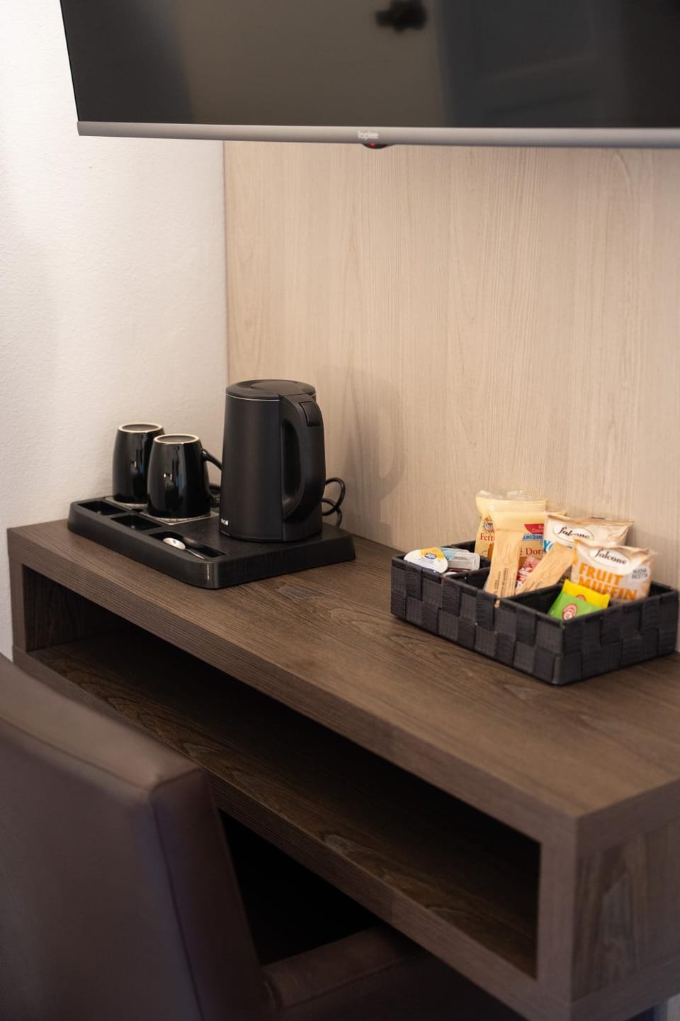 Coffee/tea facilities, Food and drinks