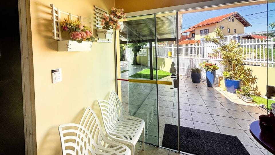 BBQ facilities, Dining area