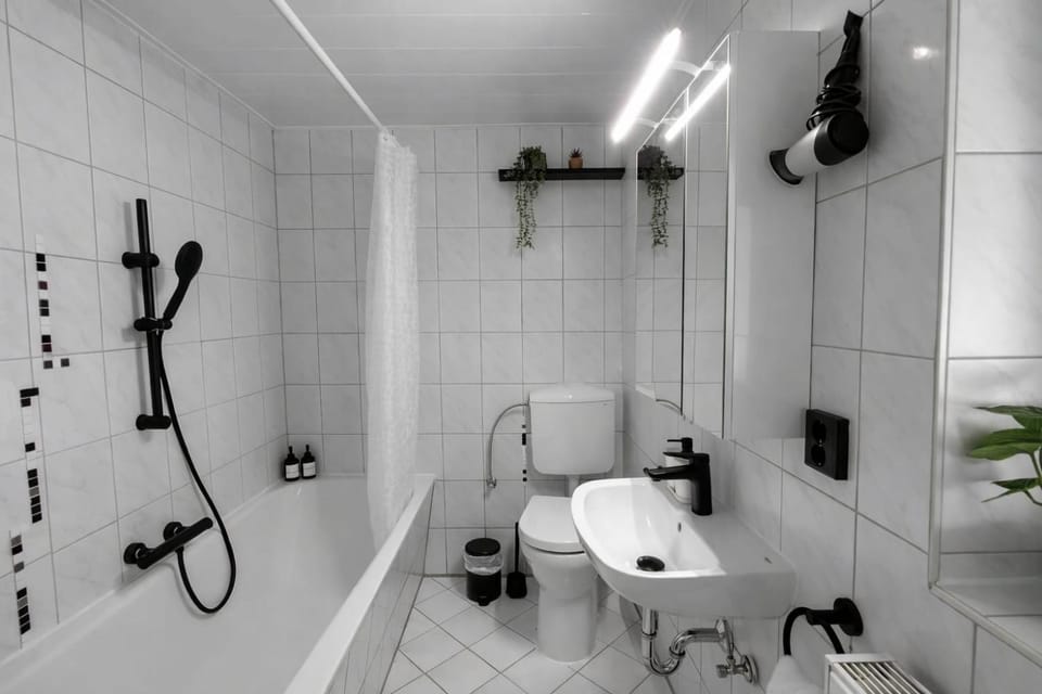 Toilet, Bathroom, Bath