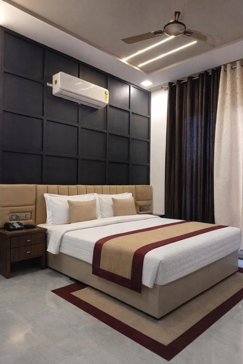 Evora House - Luxe Near Airport Family Groups Apartment in Punjab, India