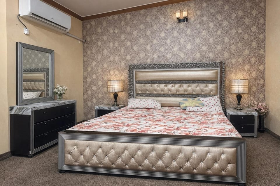 APL - Azlan Private Lodges Bed and Breakfast in Lahore