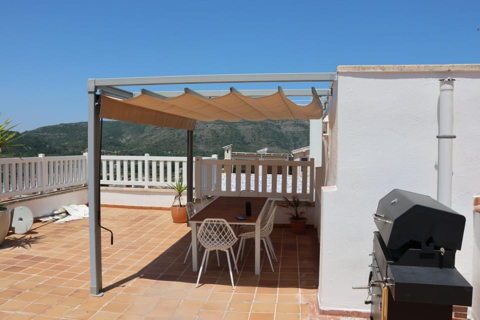 Penthouse avec vue montagne proche de la mer a 15km Apartment in Safor