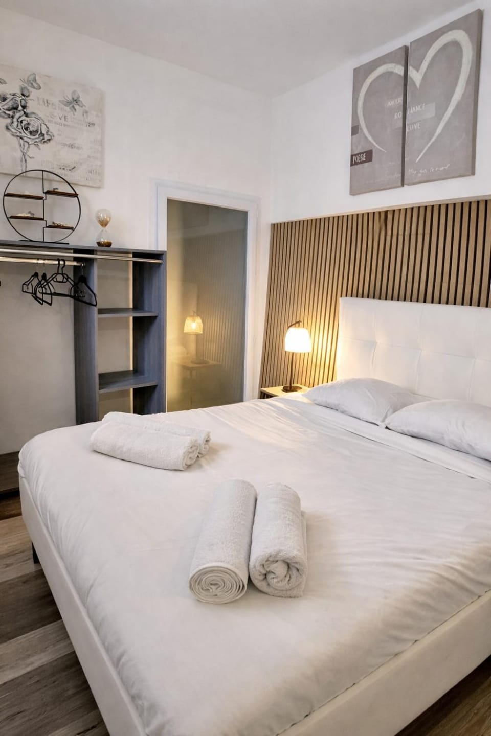 La Maison Badine, Air-conditioned Triplex Apartment in Antibes