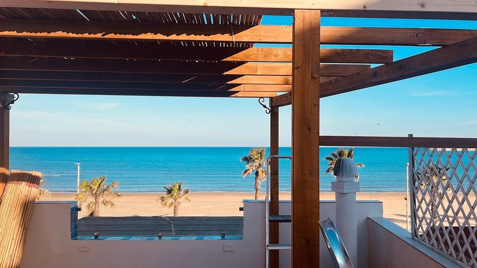 Suite do Mar Pozzallo Holidays house in front of the beach Apartment in Pozzallo