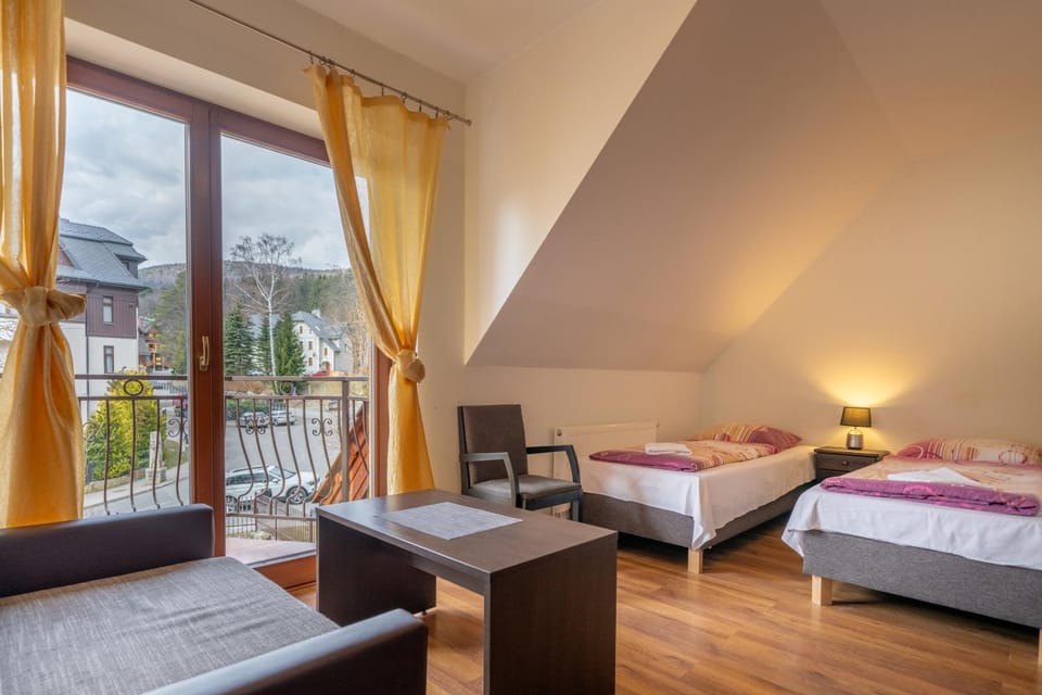 Willa Pod Dębem Bed and Breakfast in Lower Silesian Voivodeship
