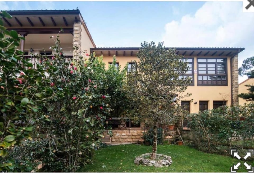 Casa Guelu House in Asturias