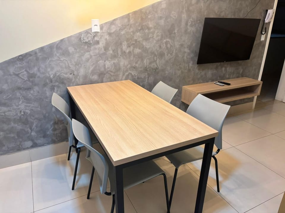 Hotel Toulon Apartment in State of Goiás