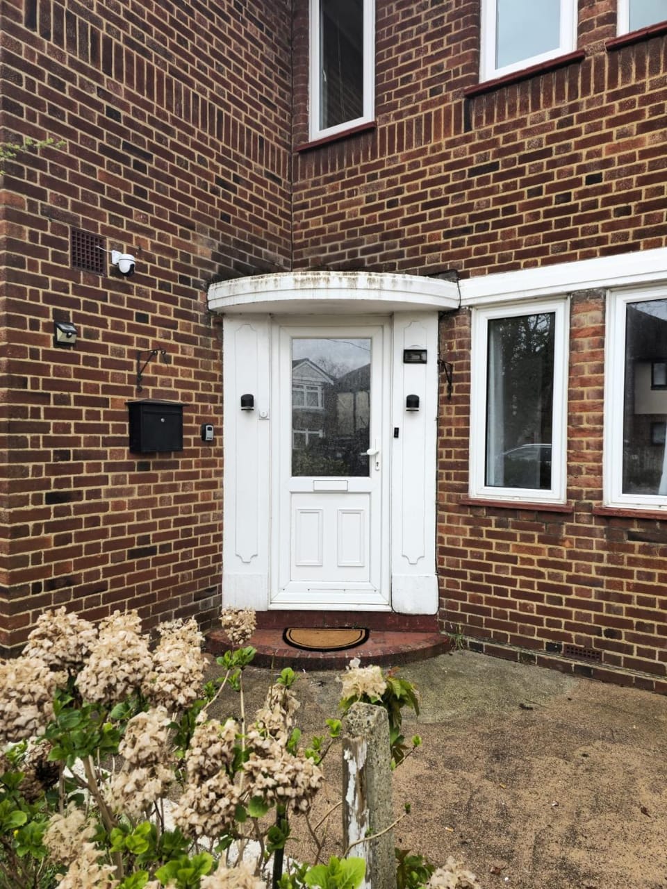 Facade/entrance