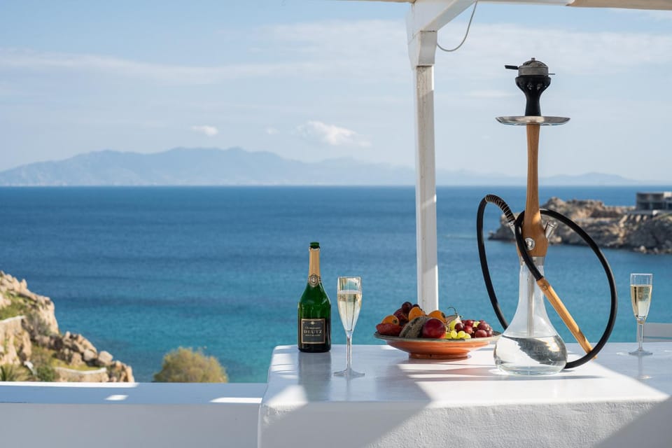 Dining area, Sea view, Drinks
