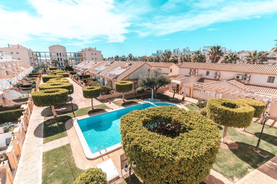Garden, Swimming pool