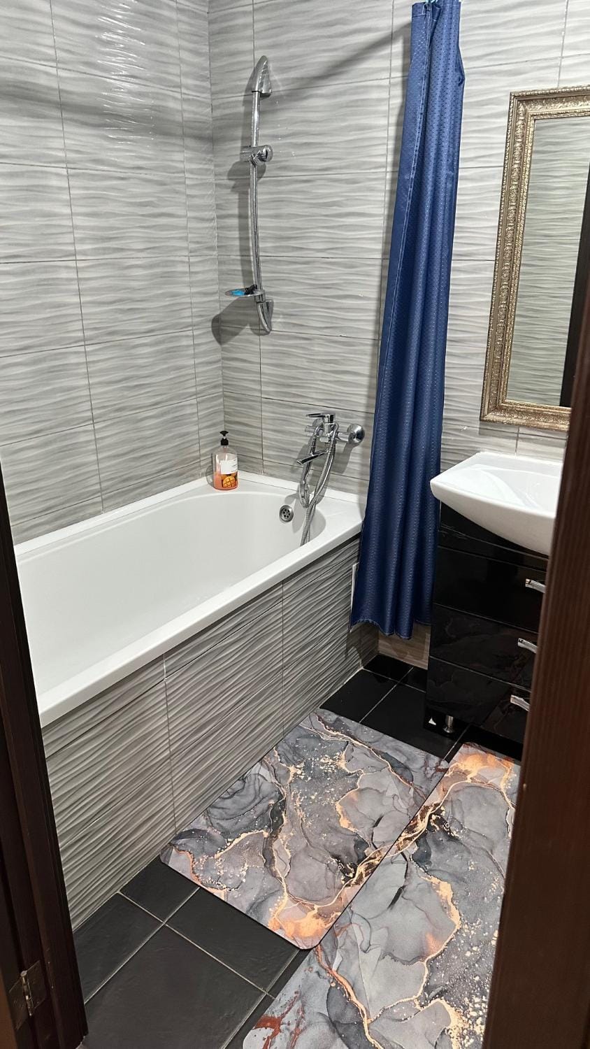 Bathroom, Bath