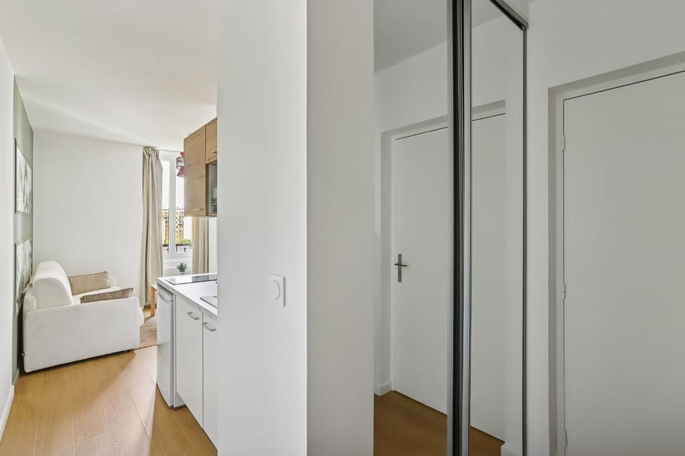 Bed, Kitchen or kitchenette, wardrobe