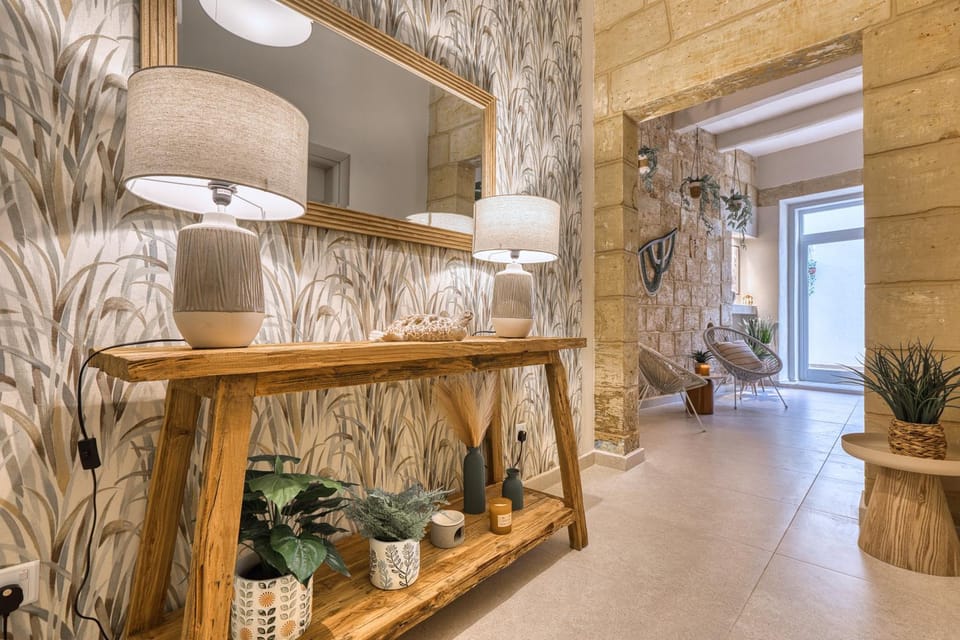 Alley Suites - New 1BR apartment with Private Yard by SF Homes Apartment in Malta