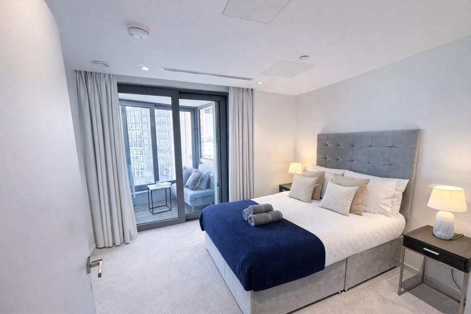 Bed, View (from property/room), Balcony/Terrace, Bedroom, towels